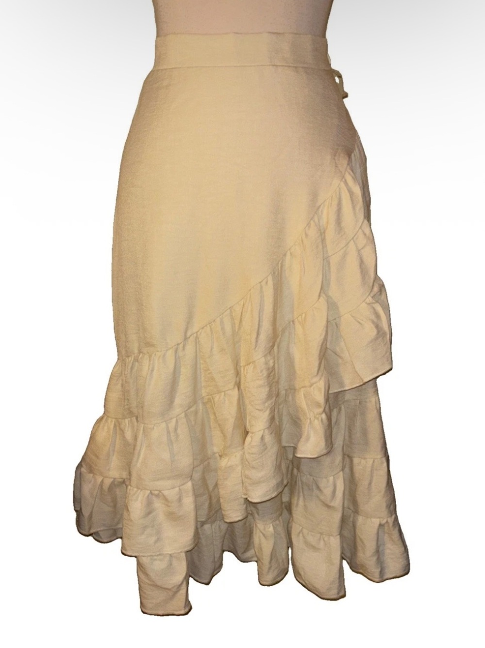 HYFVE Cream Tiered Ruffle Midi Skirt size medium